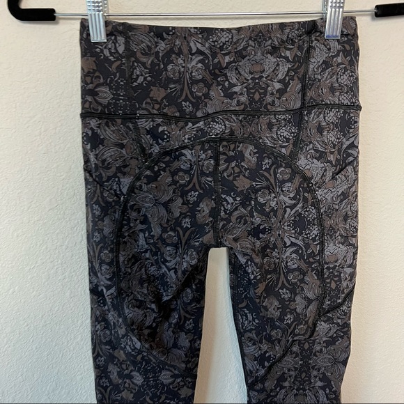 Victoria’s Secret Sport Leggings - Picture 6 of 13